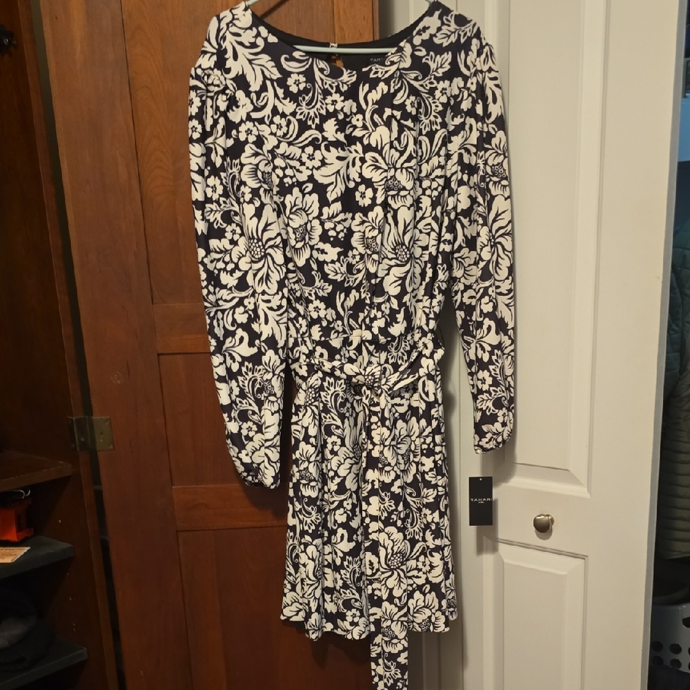 Tahari Black and White Floral Long Sleeve Dress